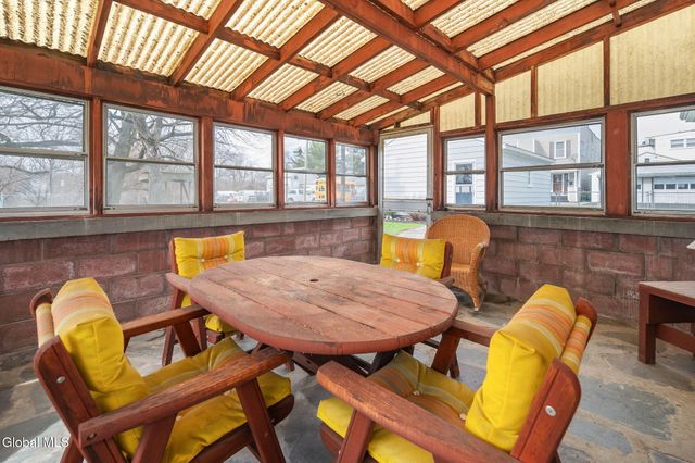 3 John Street, Green Island, NY 12183