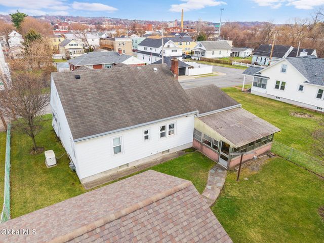 3 John Street, Green Island, NY 12183