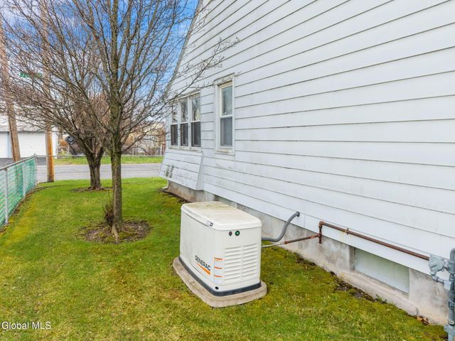 3 John Street, Green Island, NY 12183