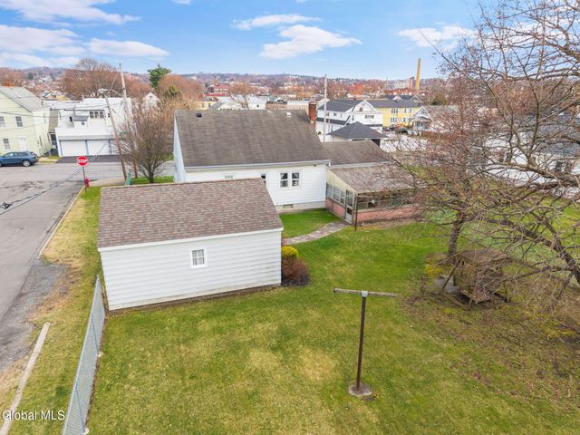 3 John Street, Green Island, NY 12183