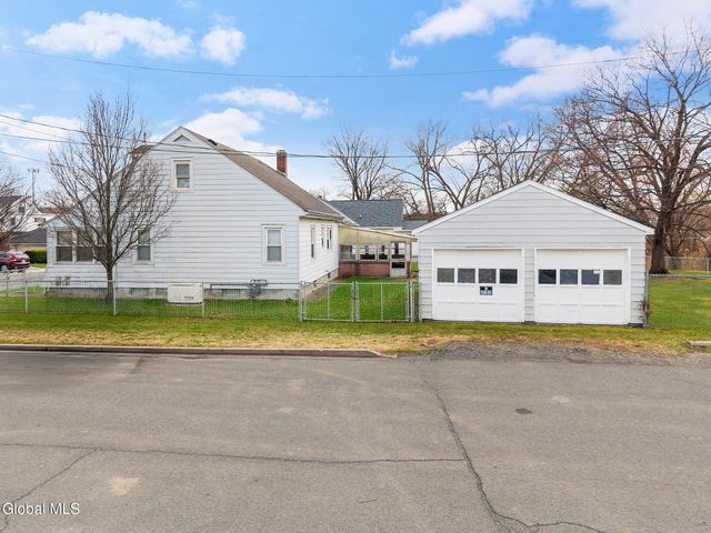 3 John Street, Green Island, NY 12183