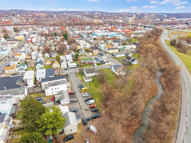 3 John Street, Green Island, NY 12183
