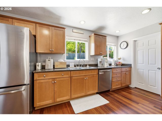 22775 Sw LINCOLN St, Sherwood, OR 97140