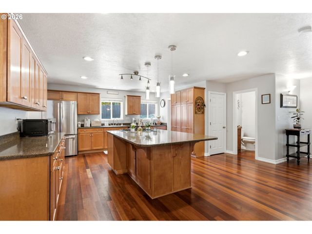 22775 Sw LINCOLN St, Sherwood, OR 97140