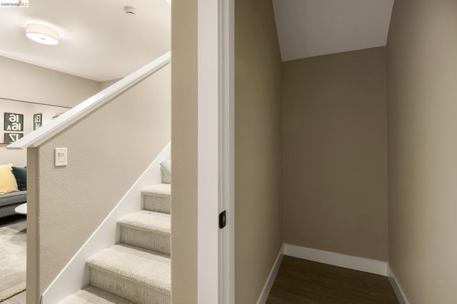 28968 Parkridge Loop 117, Hayward, CA 94544