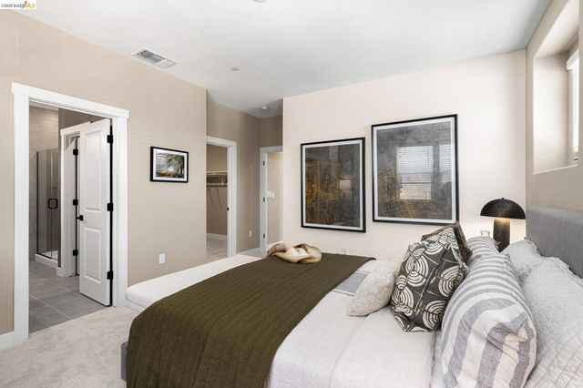 28968 Parkridge Loop 117, Hayward, CA 94544