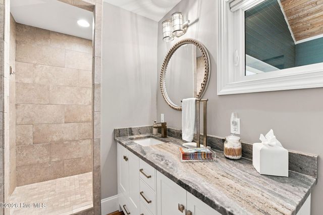 660 Lake Forest Drive SE, Pinehurst, NC 28374