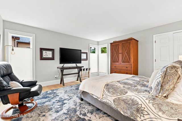 660 Lake Forest Drive SE, Pinehurst, NC 28374