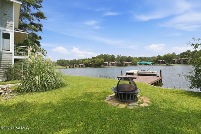 660 Lake Forest Drive SE, Pinehurst, NC 28374