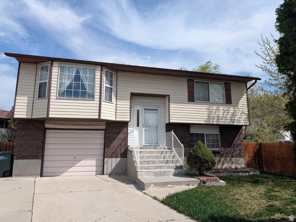 3067 S MAXINE ST, West Valley City, UT 84120