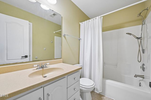 412 W Ballentine Street, Holly Springs, NC 27540