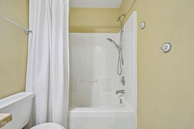 412 W Ballentine Street, Holly Springs, NC 27540