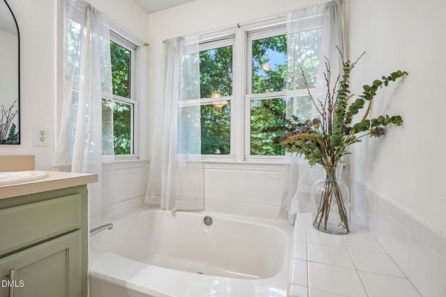 412 W Ballentine Street, Holly Springs, NC 27540