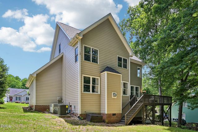 412 W Ballentine Street, Holly Springs, NC 27540