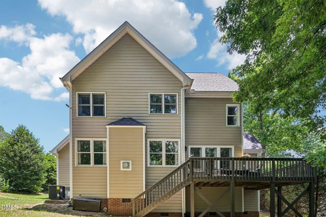412 W Ballentine Street, Holly Springs, NC 27540