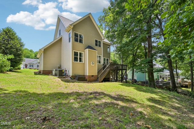 412 W Ballentine Street, Holly Springs, NC 27540