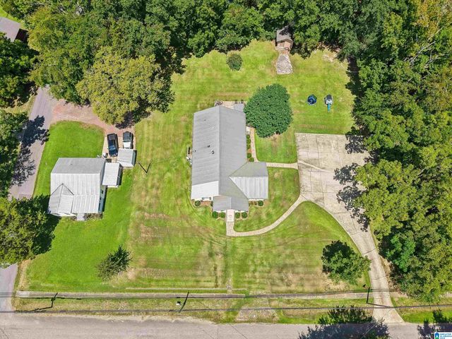 102 HIGHWAY 25 E, Columbiana, AL 35051