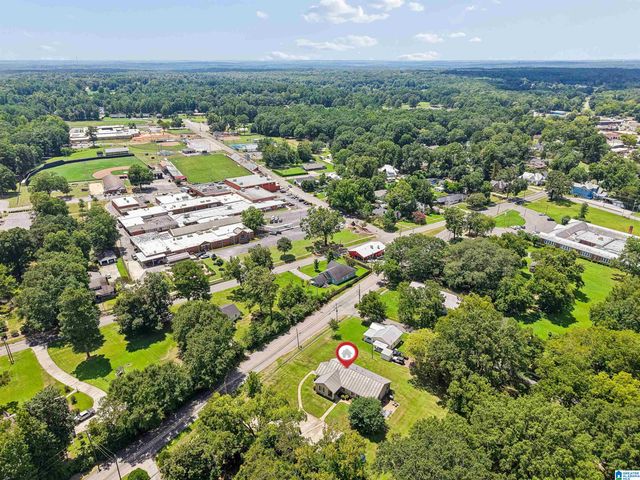 102 HIGHWAY 25 E, Columbiana, AL 35051