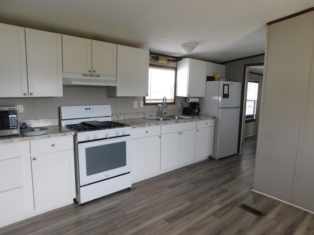 204 Landmark Street, Sparta Twp, MI 49345