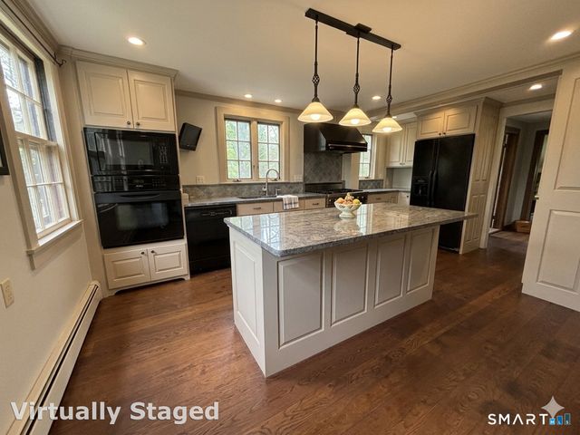 34 Buick Avenue, Milford, CT 06460