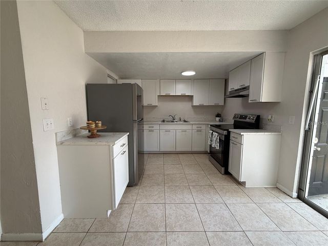 7206 SW 43 PLACE, Gainesville, FL 32608