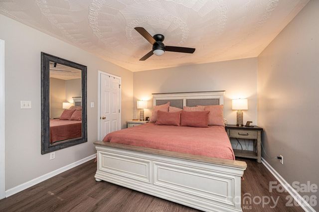 1355 Millrace Drive, Conover, NC 28613