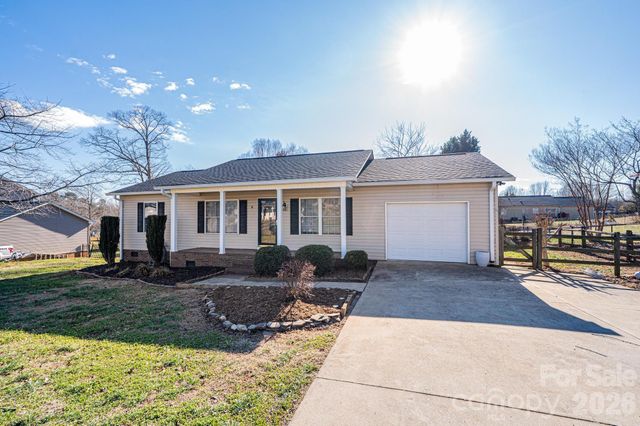 1355 Millrace Drive, Conover, NC 28613