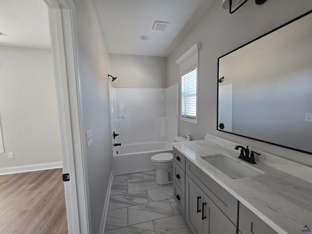 211 Serenity Court, Byron, GA 31008