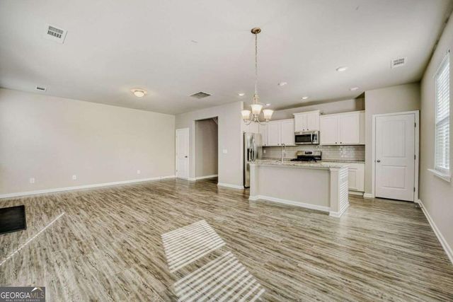 626 Royal Crest Court, Canton, GA 30115