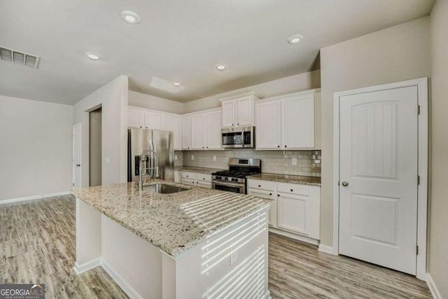 626 Royal Crest Court, Canton, GA 30115