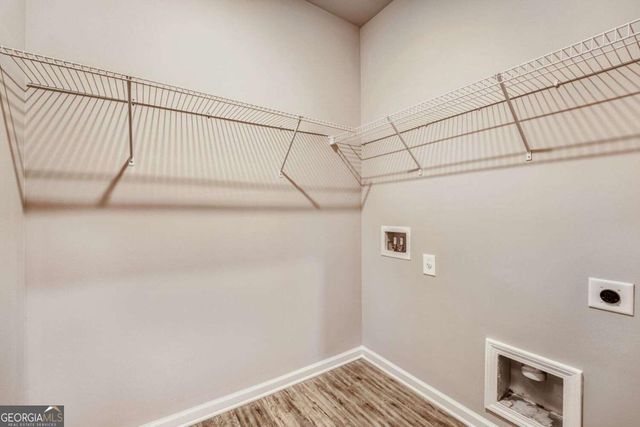 626 Royal Crest Court, Canton, GA 30115