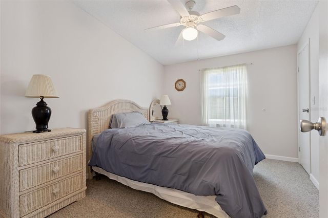 1612 E SCHWARTZ BOULEVARD, Lady Lake, FL 32159