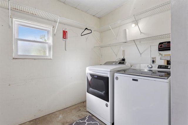 1612 E SCHWARTZ BOULEVARD, Lady Lake, FL 32159