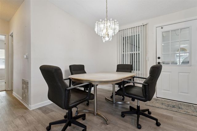 1612 E SCHWARTZ BOULEVARD, Lady Lake, FL 32159