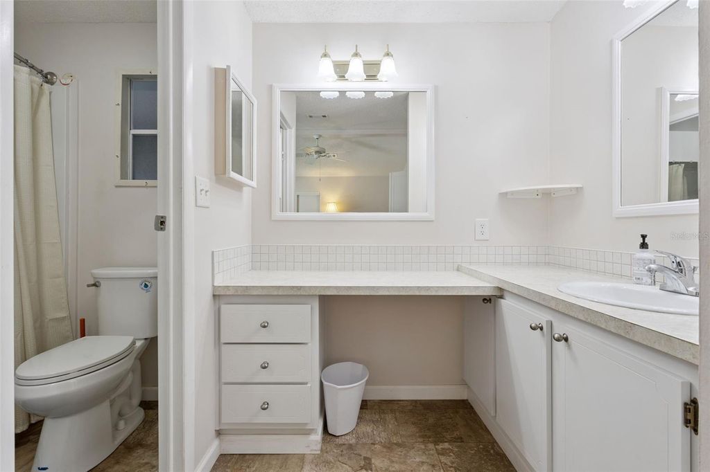 Image 14 of property listing at 1612 E SCHWARTZ BOULEVARD, Lady Lake, FL 32159