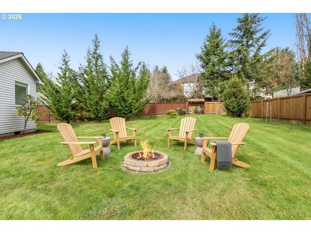 703 E STONECREEK Dr, La Center, WA 98629