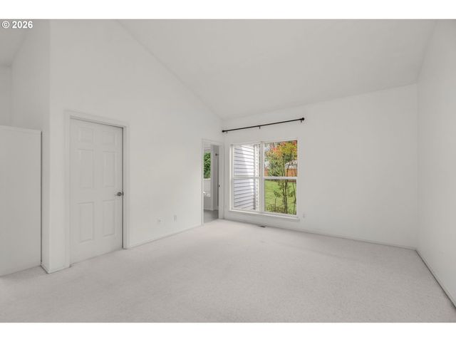 703 E STONECREEK Dr, La Center, WA 98629