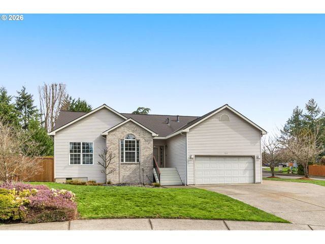 703 E STONECREEK Dr, La Center, WA 98629