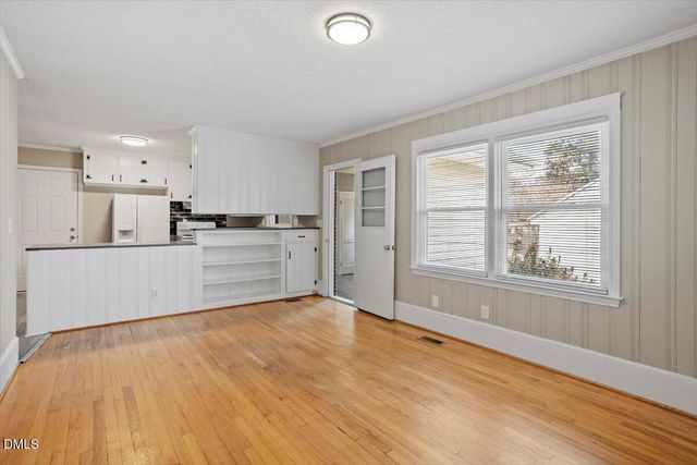 606 W Harnett Street, Benson, NC 27504