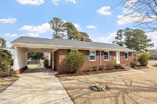 606 W Harnett Street, Benson, NC 27504