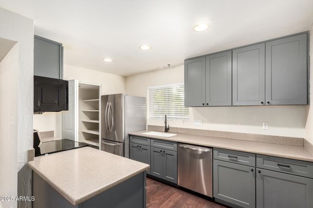 3031 N CIVIC CENTER Plaza 229, Scottsdale, AZ 85251