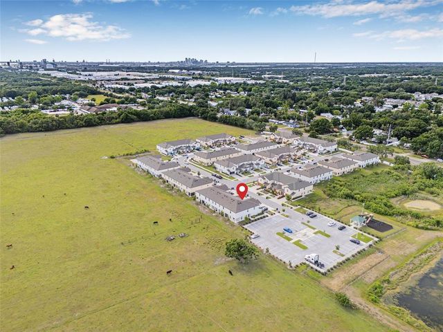 5429 COMPANION LANE, Tampa, FL 33619