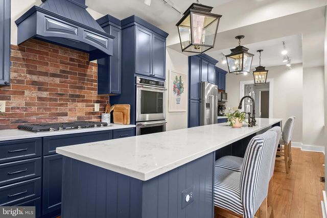 30 E HENRIETTA ST, Baltimore, MD 21230