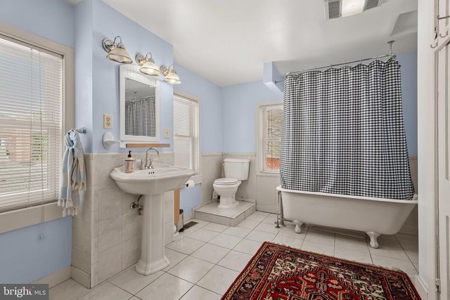 30 E HENRIETTA ST, Baltimore, MD 21230