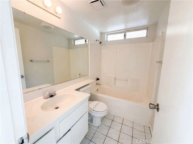 2565 W Fairview Drive, Rialto, CA 92377