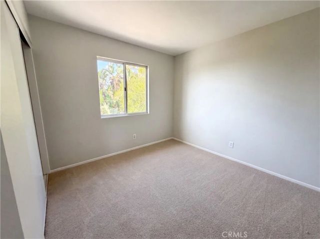 2565 W Fairview Drive, Rialto, CA 92377