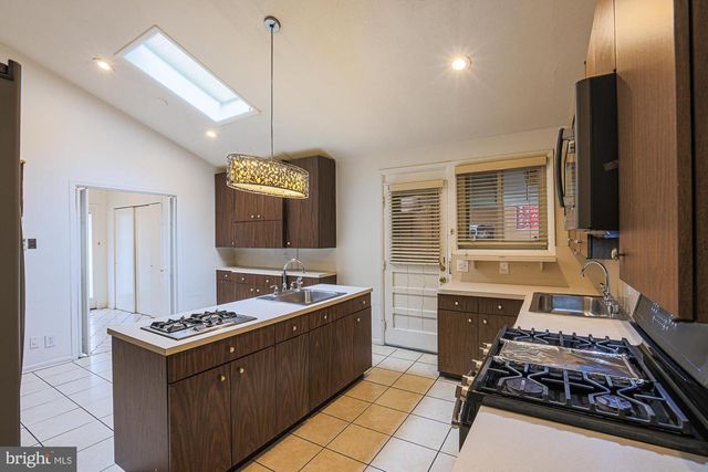 5919 WINNER AVE, Baltimore, MD 21215