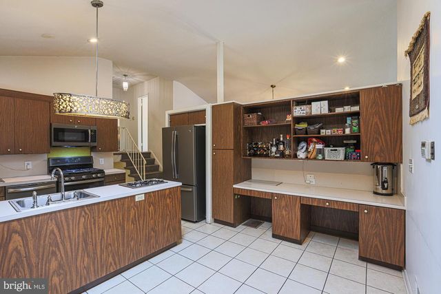 5919 WINNER AVE, Baltimore, MD 21215