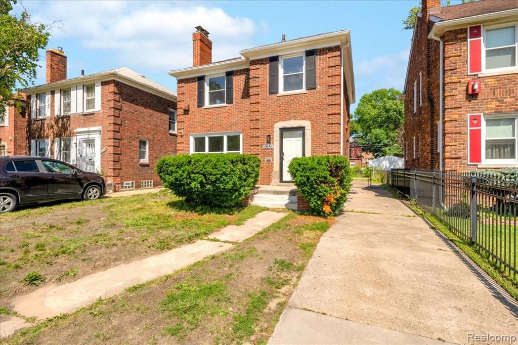 19156 Greenlawn Street, Detroit, MI 48221