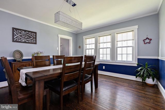 12 MOORE AVE, Barrington, NJ 08007